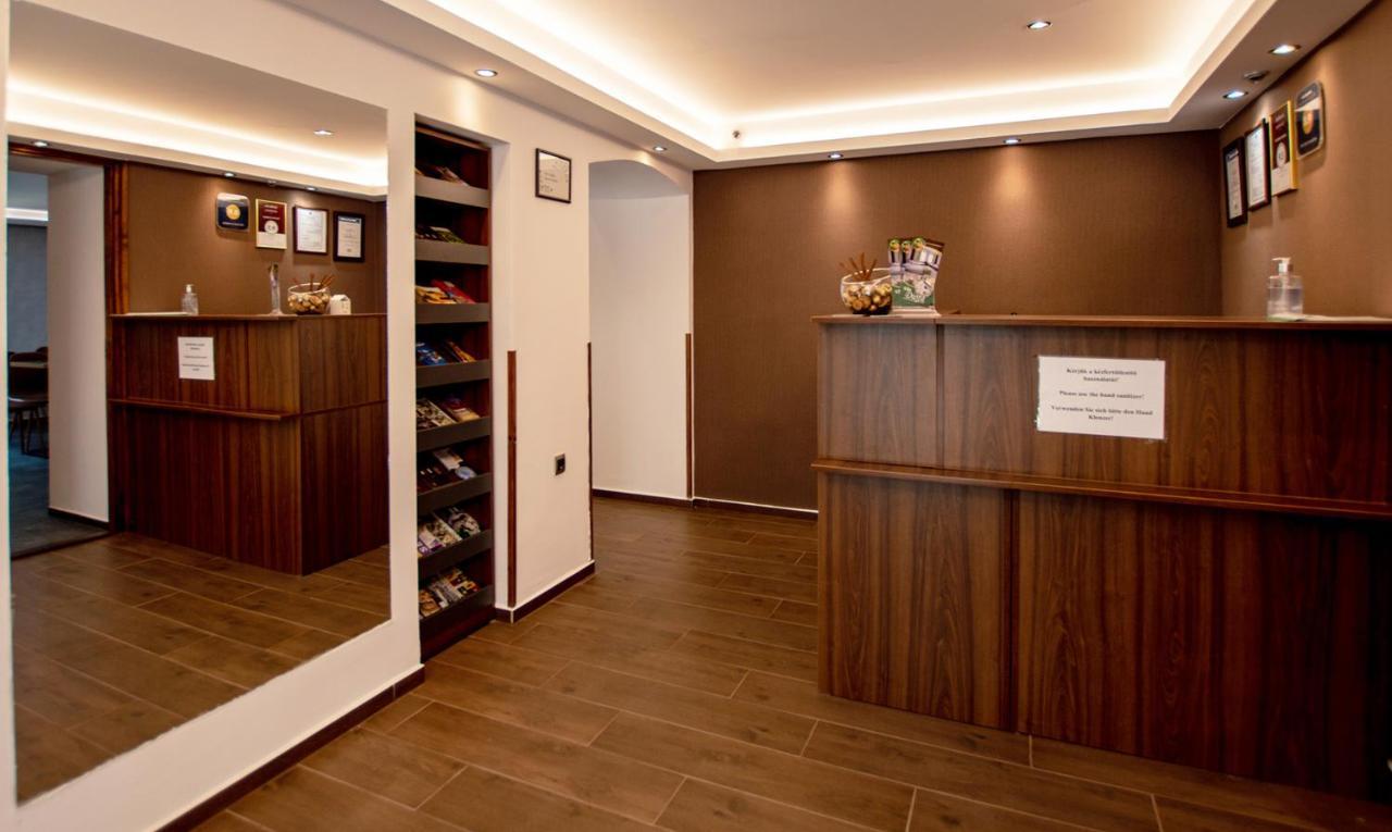 Ven Diofa De Lux Panzio Bed & Breakfast Seghedin Exterior foto