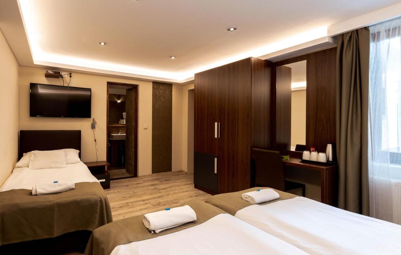Ven Diofa De Lux Panzio Bed & Breakfast Seghedin Exterior foto