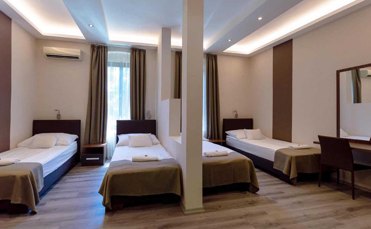 Ven Diofa De Lux Panzio Bed & Breakfast Seghedin Exterior foto