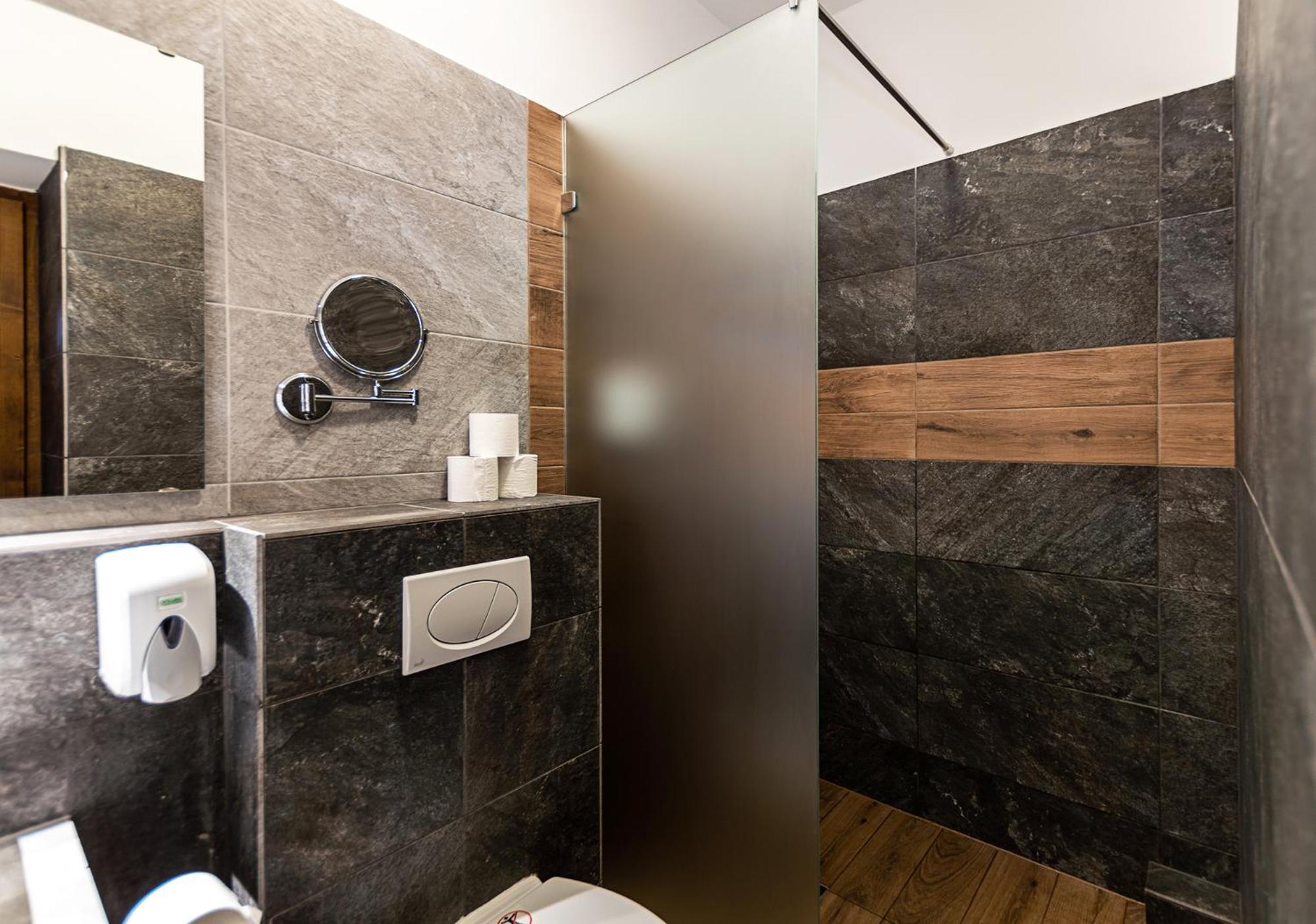 Ven Diofa De Lux Panzio Bed & Breakfast Seghedin Exterior foto
