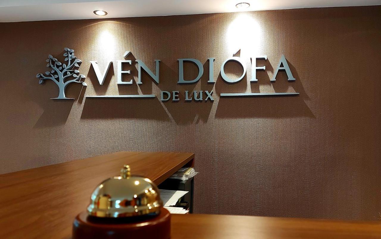 Ven Diofa De Lux Panzio Bed & Breakfast Seghedin Exterior foto