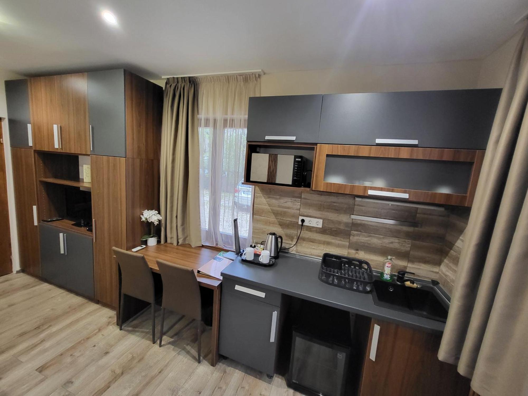 Ven Diofa De Lux Panzio Bed & Breakfast Seghedin Exterior foto
