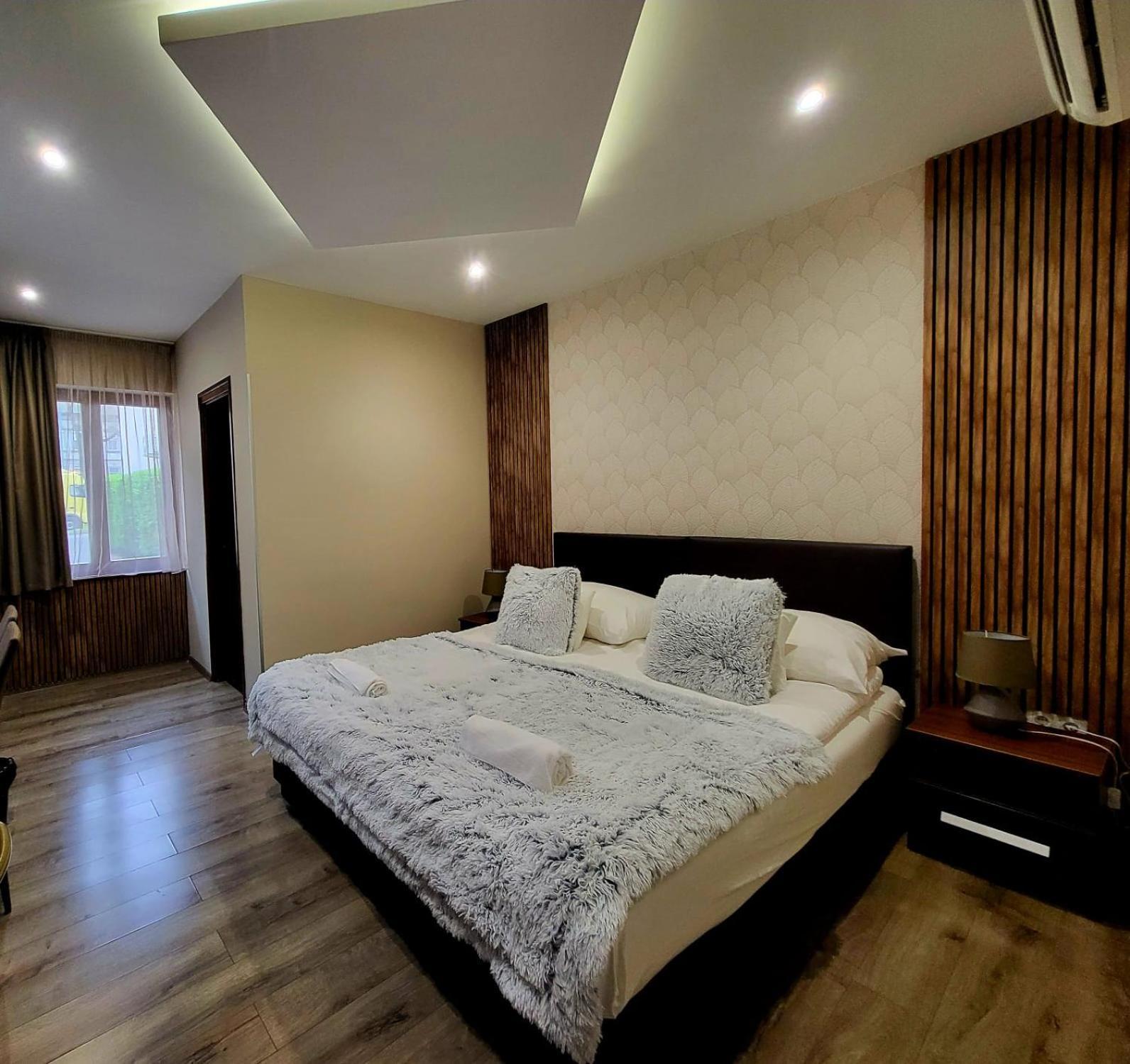 Ven Diofa De Lux Panzio Bed & Breakfast Seghedin Exterior foto