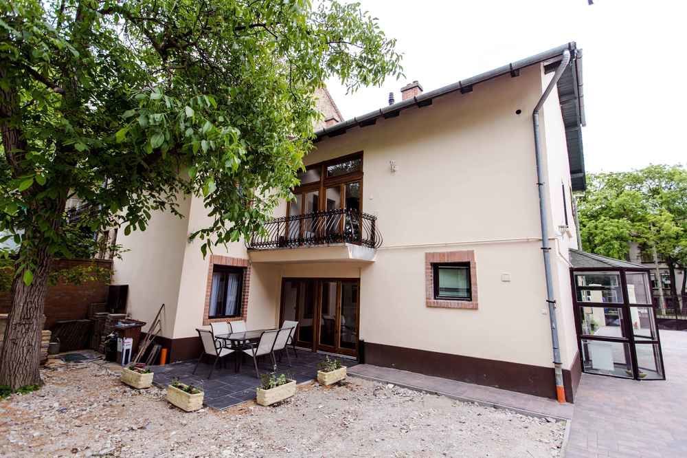 Ven Diofa De Lux Panzio Bed & Breakfast Seghedin Exterior foto